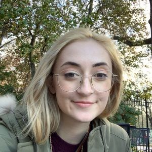 Meet your Posher, Lois